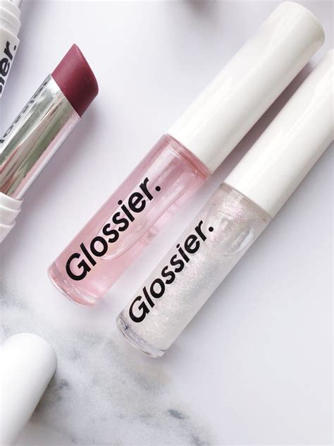 lip gloss that doesn't transfer.